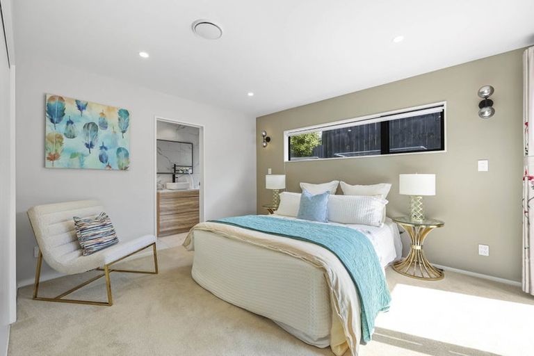 Photo of property in 21b Wells Road, Bucklands Beach, Auckland, 2012