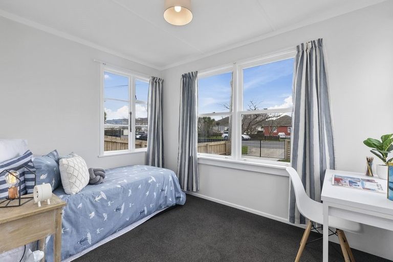 Photo of property in 180 Naenae Road, Naenae, Lower Hutt, 5011