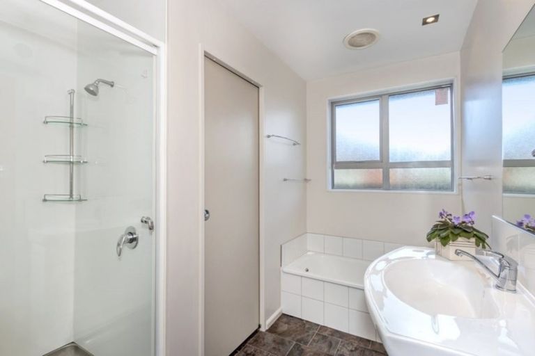 Photo of property in 5 Nyoli Street, Northcote, Christchurch, 8052