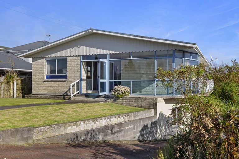 Photo of property in 312 Tukapa Street, Hurdon, New Plymouth, 4310