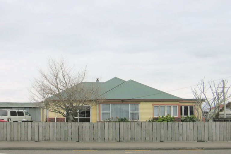 Photo of property in 19 Johnston Street, Foxton, 4814