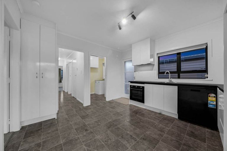 Photo of property in 12 Hunua Road, Papakura, 2110