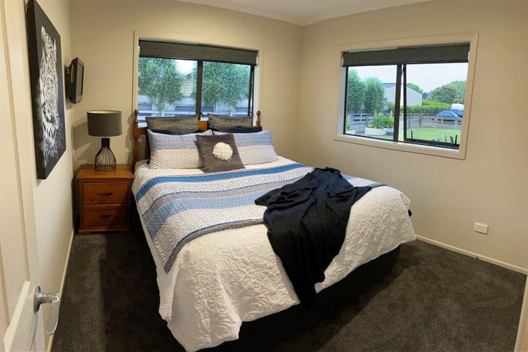 Photo of property in 1575b Waiuku Road, Waiuku, 2681