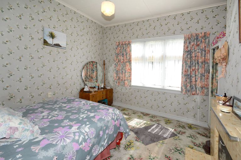 Photo of property in 32 Beach Street, Waikouaiti, 9510