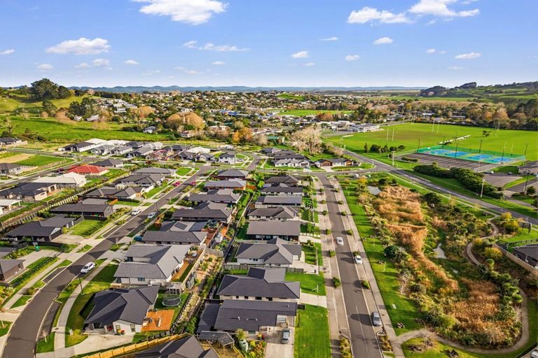 Photo of property in 14 Urumaraki Avenue, Helensville, 0800