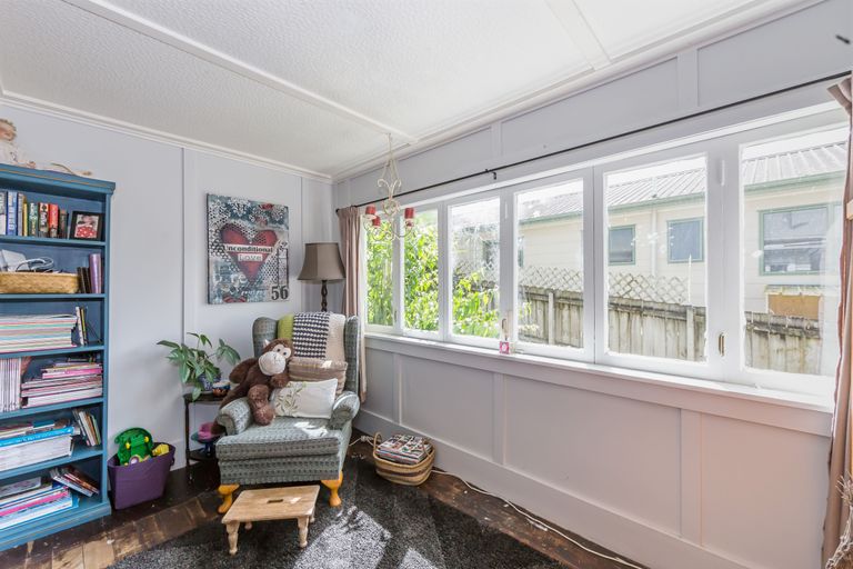 Photo of property in 11 Marshall Road, Kaiwaka, 0573