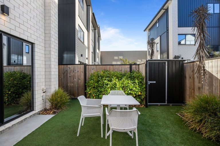 Photo of property in 10/340 Cashel Street, Christchurch Central, Christchurch, 8011