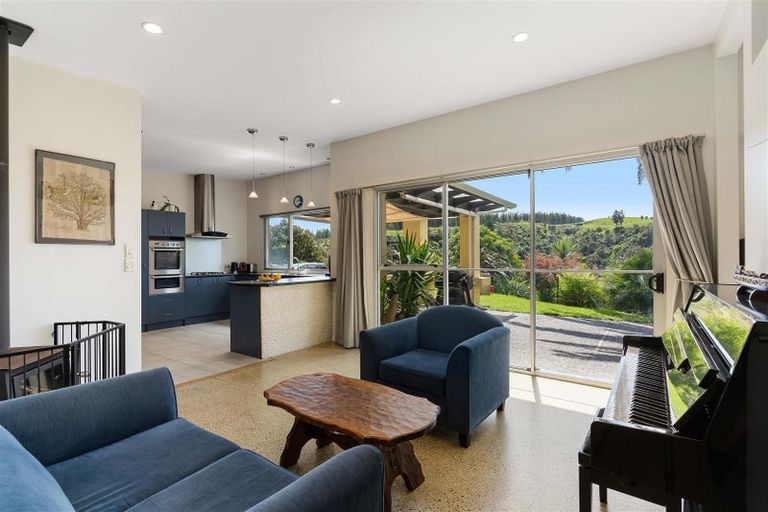 Photo of property in 51 Herbert Drive, Whangamata, 3620