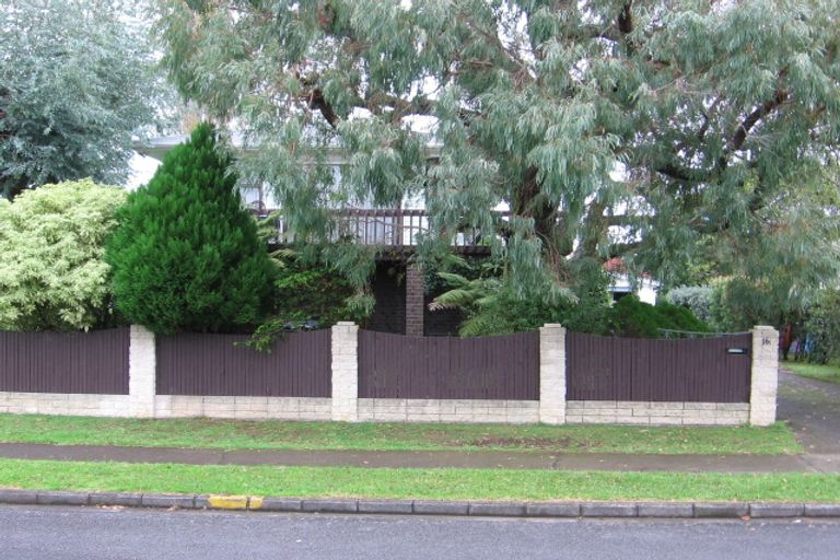 Photo of property in 16 Pandora Place, Pakuranga, Auckland, 2010