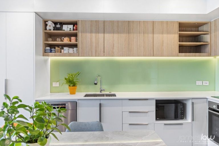 Photo of property in 205/1 Buscomb Avenue, Henderson, Auckland, 0610