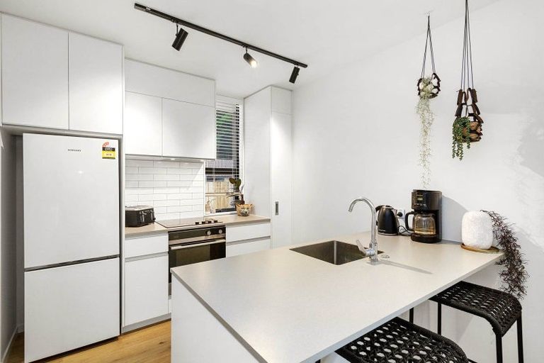 Photo of property in 1 Rato Rise, Waiwhetu, Lower Hutt, 5010