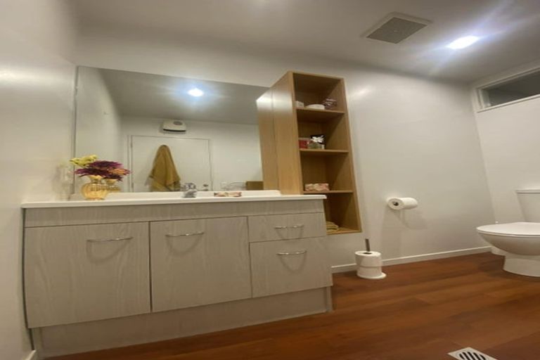 Photo of property in 84 Poulson Street, Addington, Christchurch, 8024