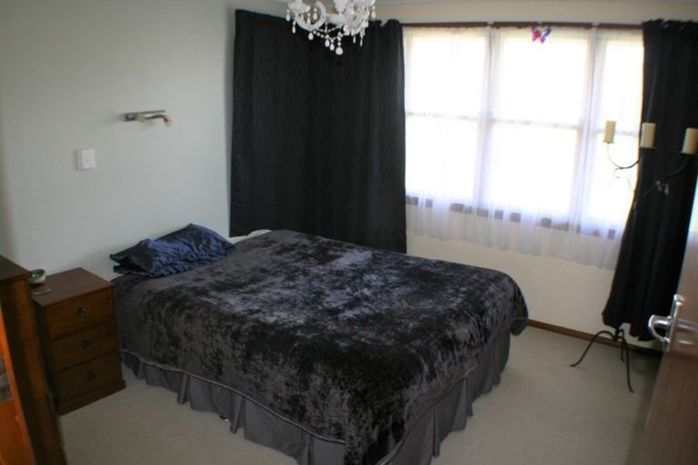 Photo of property in 8 Mabel Street, Levin, 5510