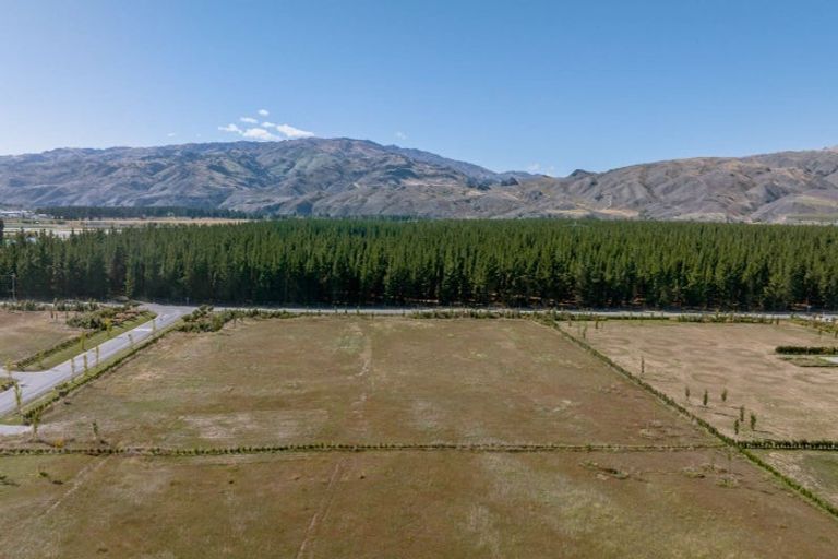 Photo of property in 13 Stone Drive, Cromwell, 9384