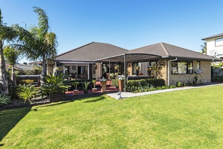 Photo of property in 44 Intrepid Crescent, Beachlands, Auckland, 2018