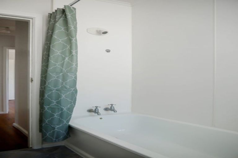 Photo of property in 13-15 Gillespie Street, Taita, Lower Hutt, 5011