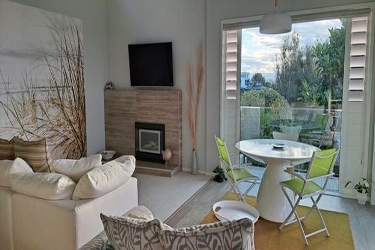 Photo of property in 5 Sixty Fifth Street, Hospital Hill, Napier, 4110