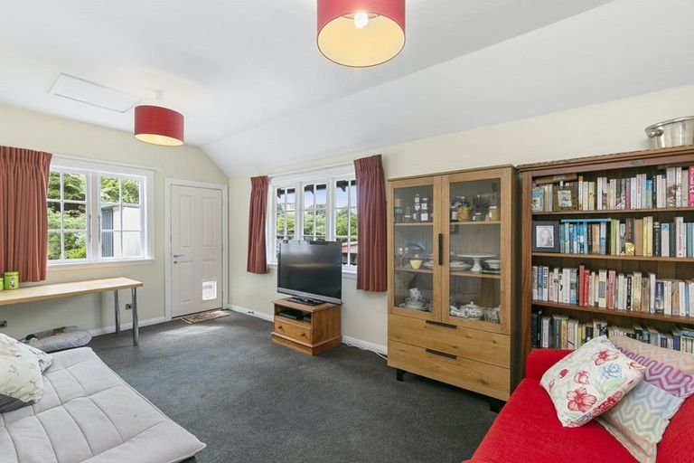 Photo of property in 38a Agra Crescent, Khandallah, Wellington, 6035