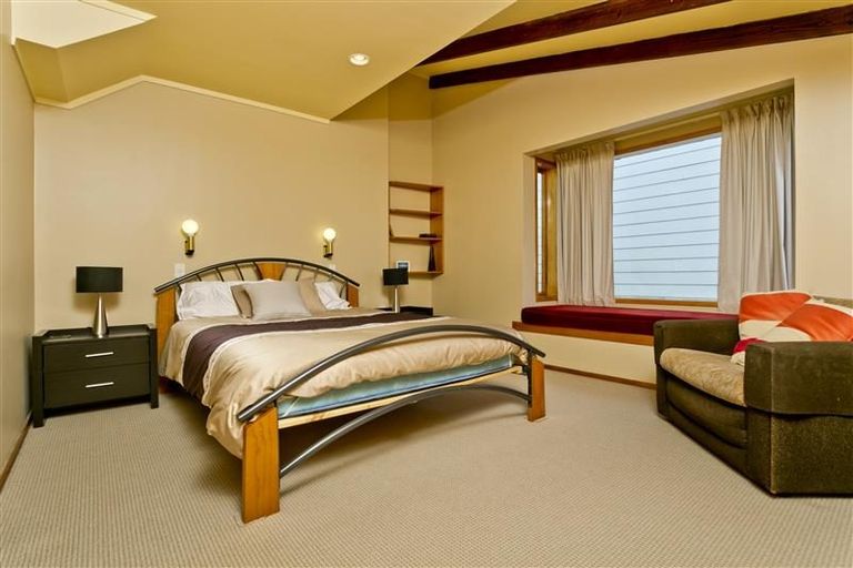 Photo of property in 18 Lingham Crescent, Torbay, Auckland, 0630