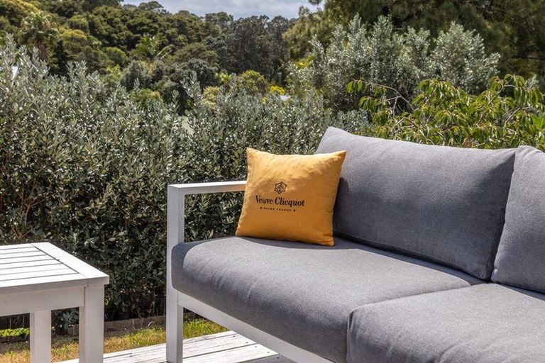 Photo of property in 19 Sea View Road, Ostend, Waiheke Island, 1081