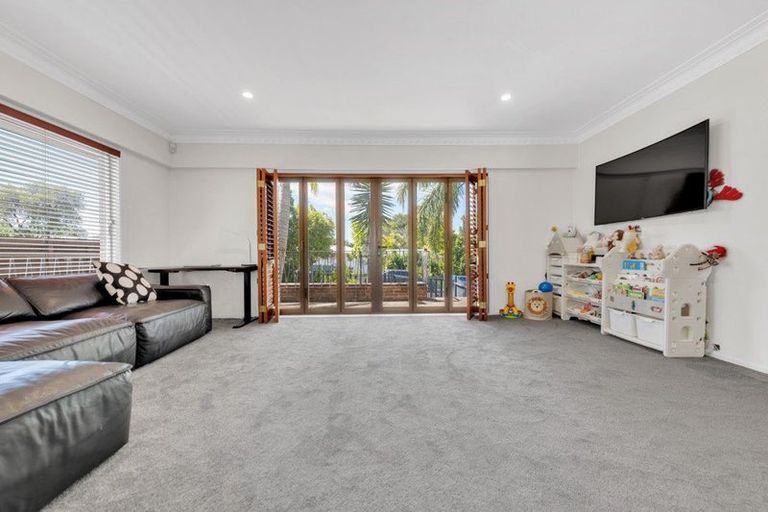 Photo of property in 8 Pegler Drive, Howick, Auckland, 2014
