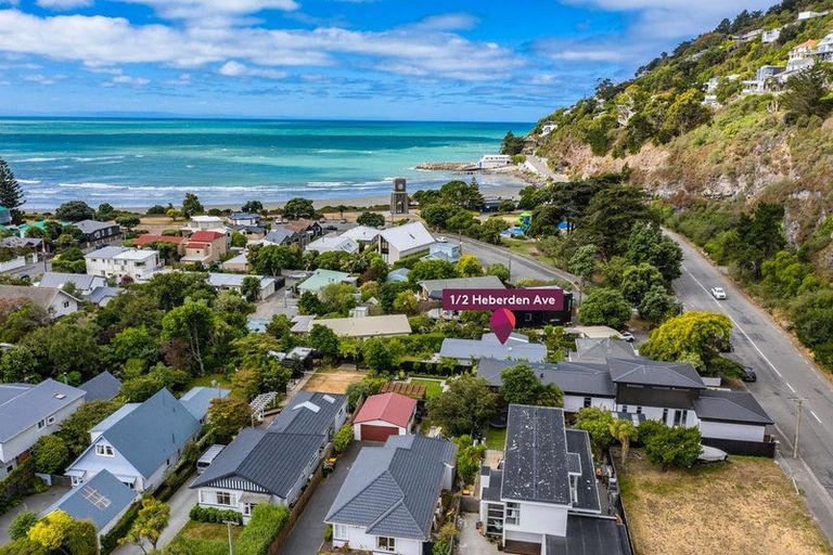 Photo of property in 1/2 Heberden Avenue, Sumner, Christchurch, 8081