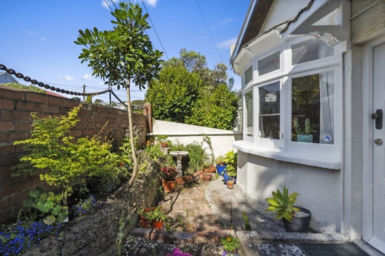Photo of property in 15 Duppa Street, Berhampore, Wellington, 6023