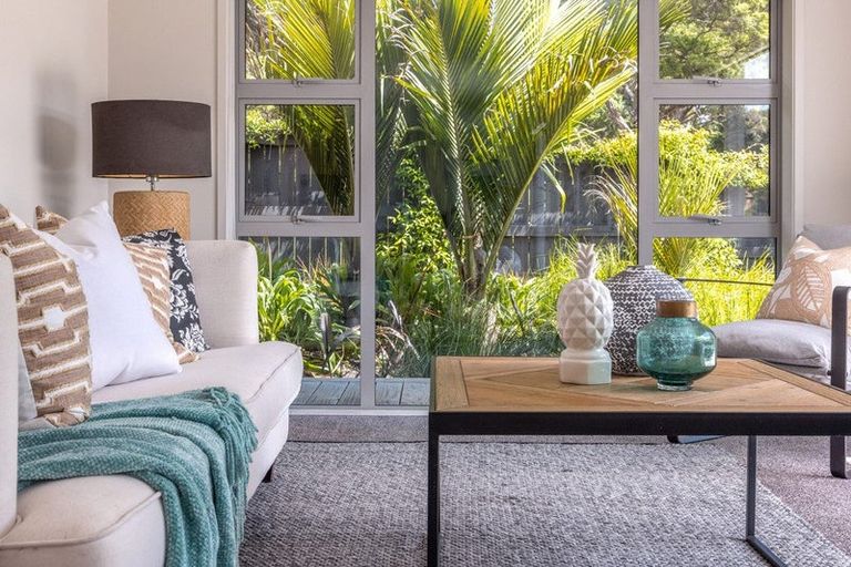 Photo of property in 19 Sea View Road, Ostend, Waiheke Island, 1081