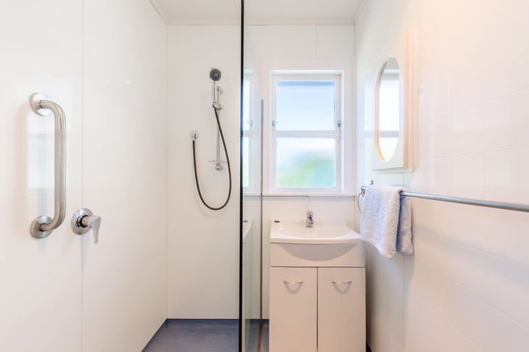 Photo of property in 2 Sunshine Avenue, Paraparaumu, 5032