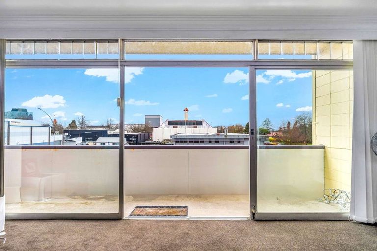 Photo of property in 10/1221 Hinemaru Street, Rotorua, 3010