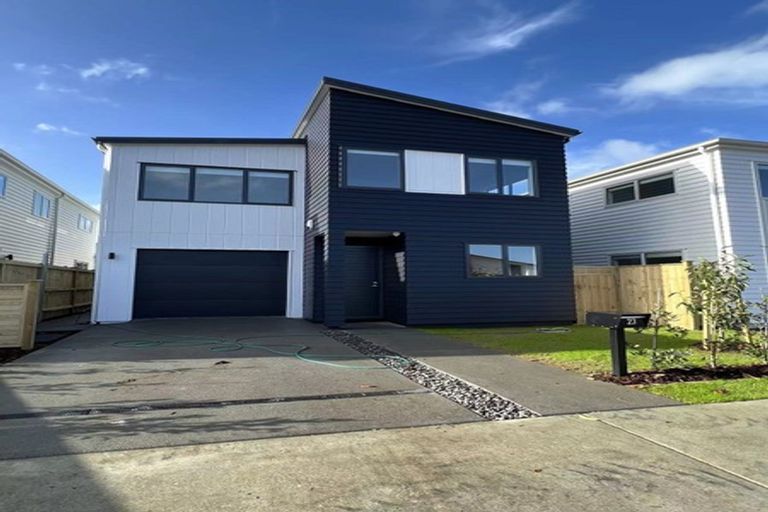 Photo of property in 23 Exmoor Road, Karaka, Papakura, 2113