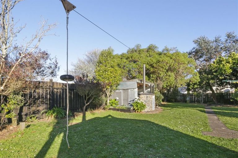 Photo of property in 21 Martin Street, Ranui, Porirua, 5024