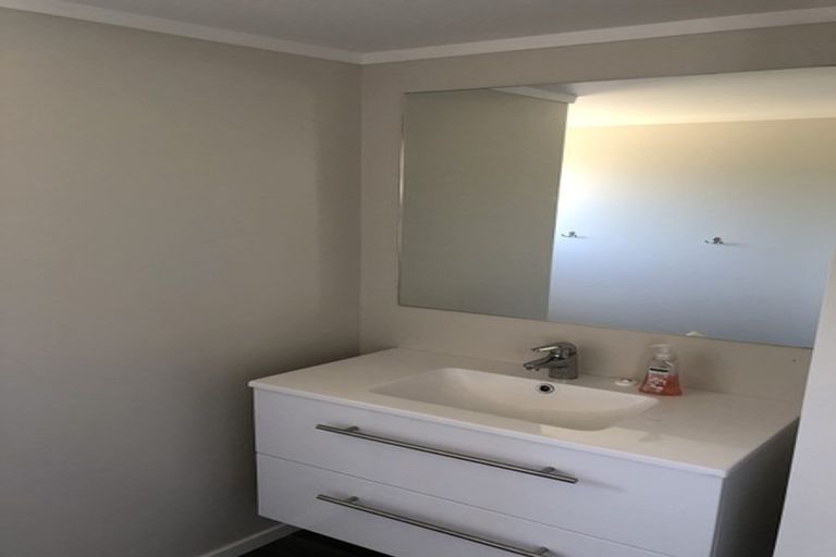 Photo of property in 44 Carrington Avenue, Hillcrest, Hamilton, 3216