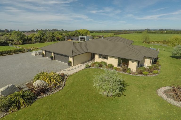 Photo of property in 797 Loburn Whiterock Road, Loburn, Rangiora, 7472