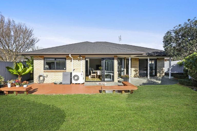 Photo of property in 4 Shankill Place, East Tamaki, Auckland, 2013