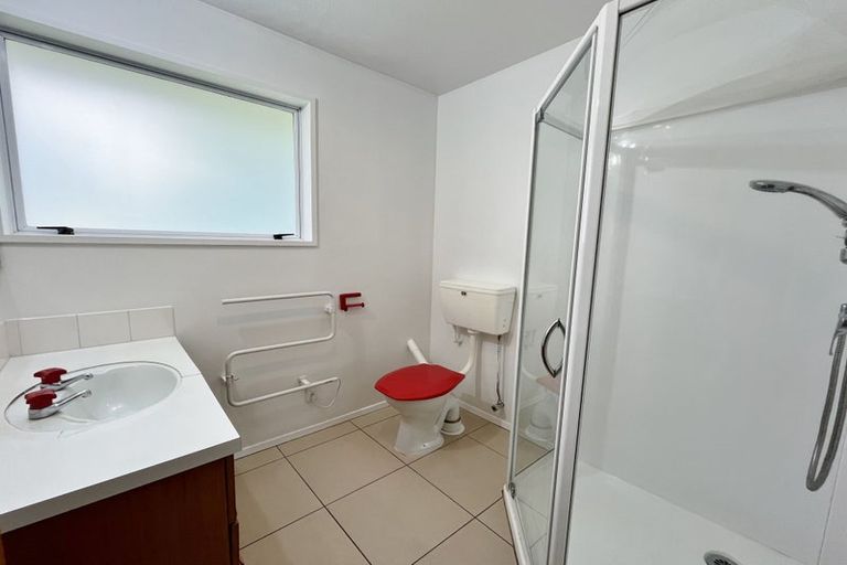 Photo of property in 76 Peer Street, Upper Riccarton, Christchurch, 8041