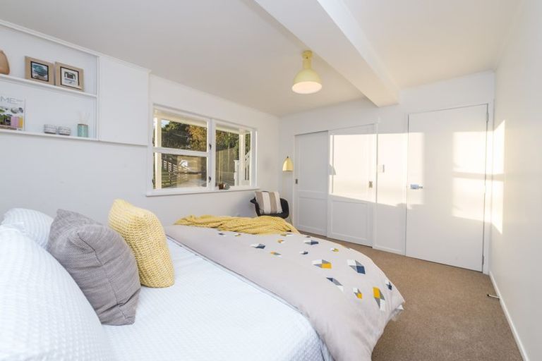 Photo of property in 10 St James Avenue, Helensville, 0800