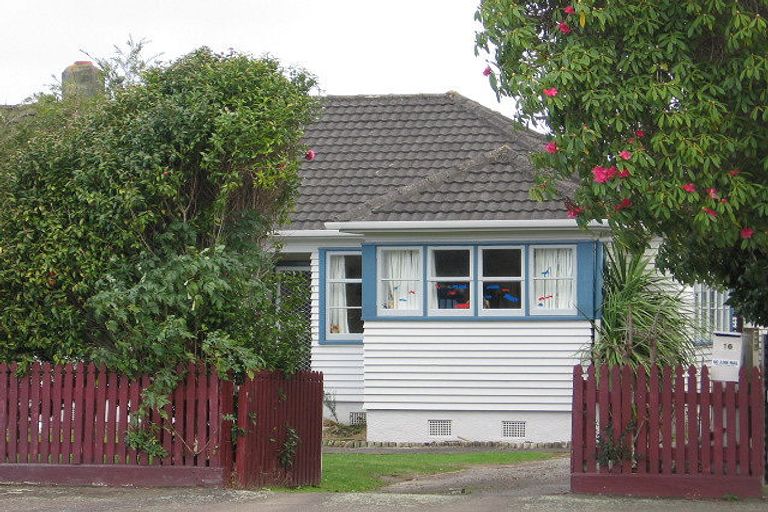 Photo of property in 16 Millar Street, Terrace End, Palmerston North, 4410