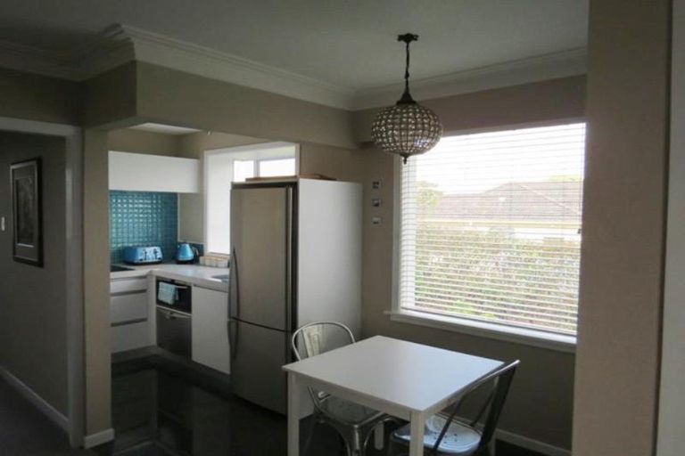 Photo of property in 37a Hamblyn Street, Strandon, New Plymouth, 4312