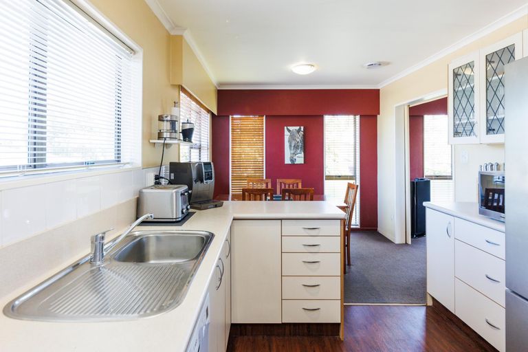 Photo of property in 7 Moyne Avenue, Milson, Palmerston North, 4414