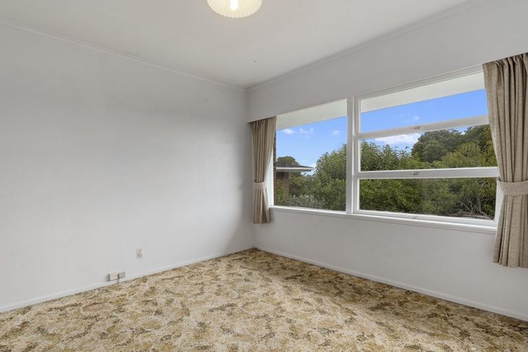 Photo of property in 100 Sylvan Avenue, Northcote, Auckland, 0627