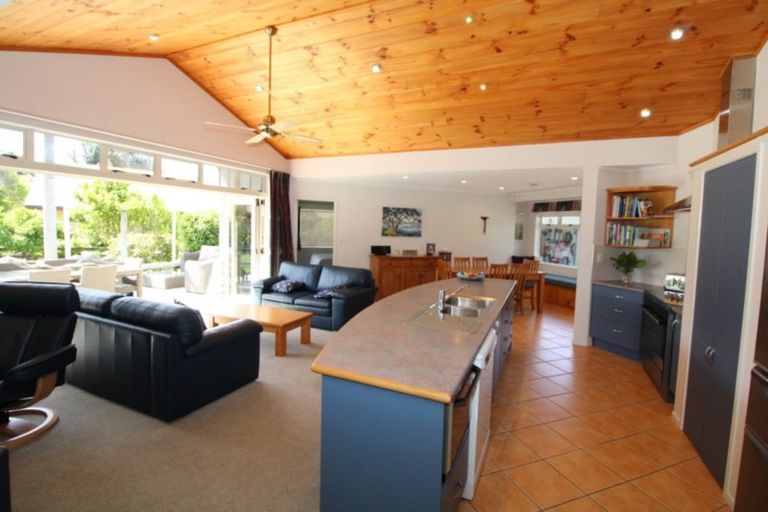 Photo of property in 13 Kawhero Drive, Kuaotunu, Whitianga, 3592
