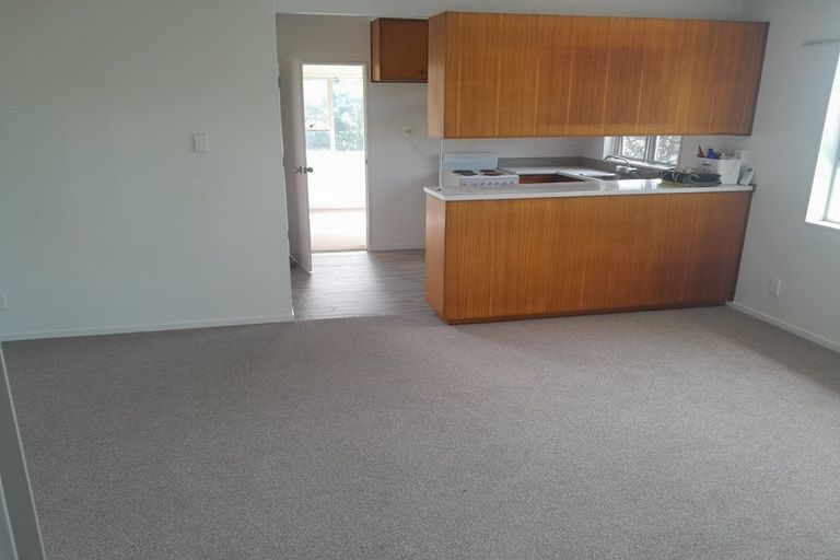 Photo of property in 1/2 Northwick Place, Hillcrest, Auckland, 0627