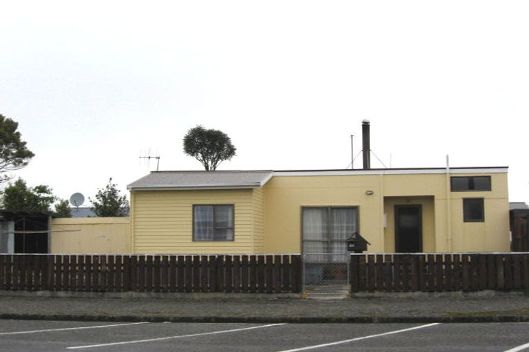 Photo of property in 20 Pakington Street, Westport, 7825
