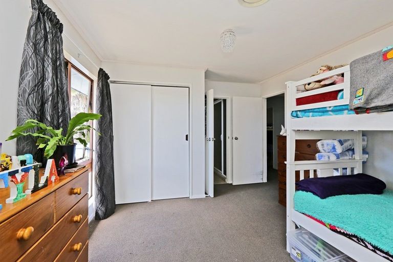 Photo of property in 100 Flaxmere Avenue, Flaxmere, Hastings, 4120