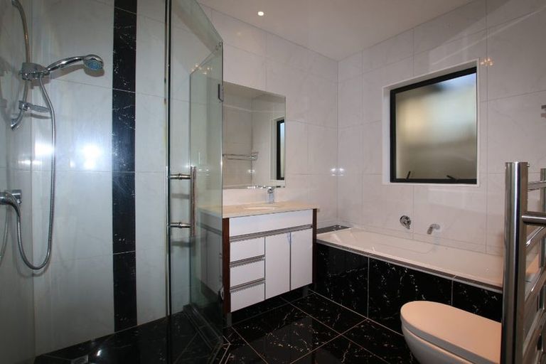 Photo of property in 14 Pohue Avenue, Huapai, Kumeu, 0810