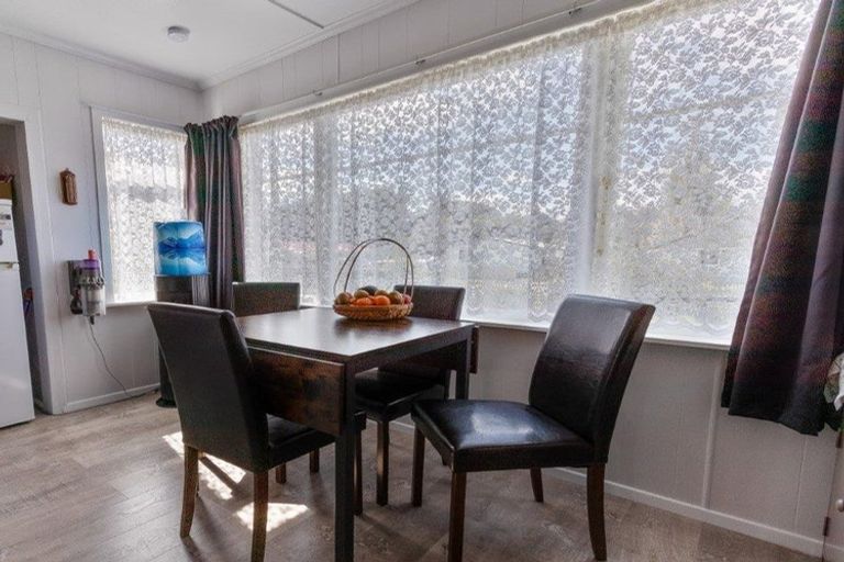 Photo of property in 11 Ahuru Street, Marton, 4710