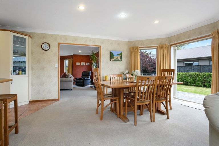 Photo of property in 11 Lucombe Place, Cambridge, 3434