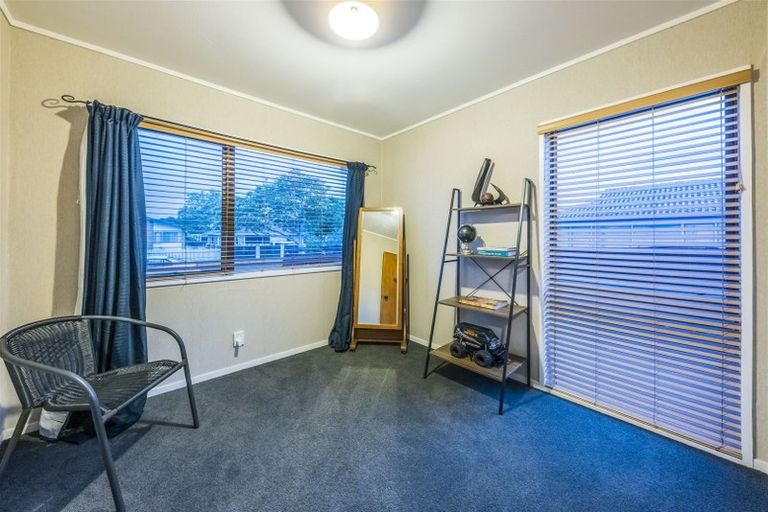 Photo of property in 9 Huber Street, Weymouth, Auckland, 2103