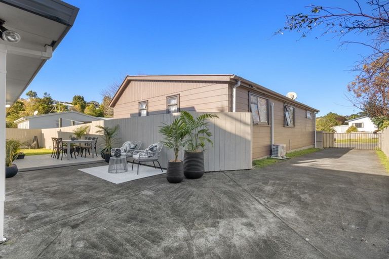 Photo of property in 5b James Cook Drive, Welcome Bay, Tauranga, 3112